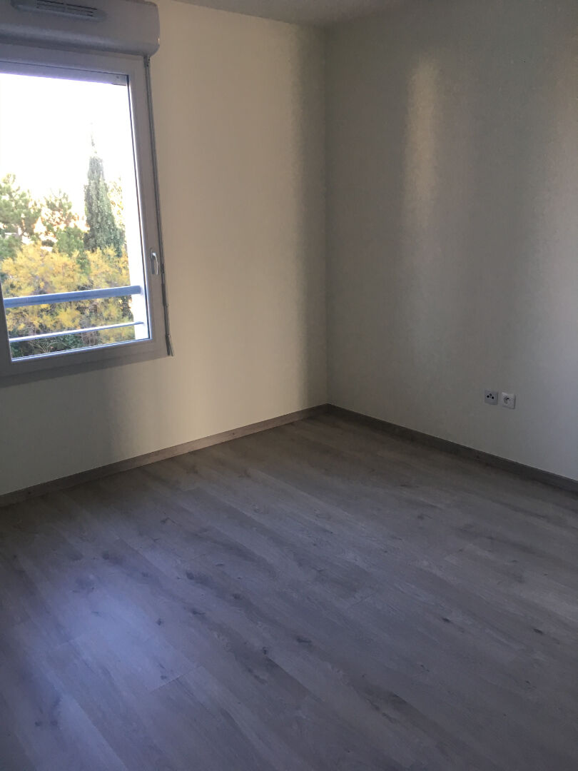 
Appartement Toulouse 3 pièces avec très grande Terrasse, parking sous sol METRO ROSERAIE
