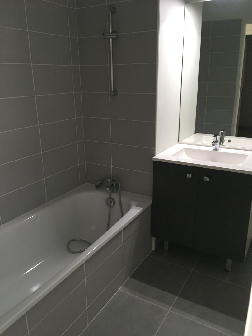 
Appartement Toulouse 3 pièces avec très grande Terrasse, parking sous sol METRO ROSERAIE
