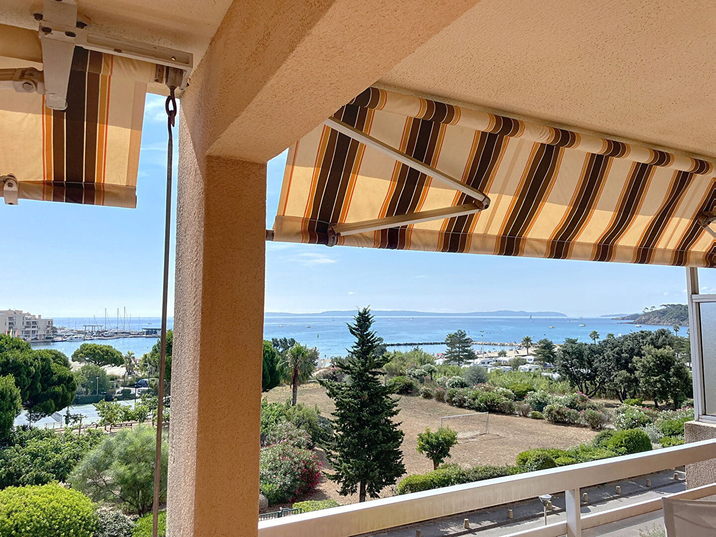 Agence immobilière de IMTO Bormes-les-Mimosas