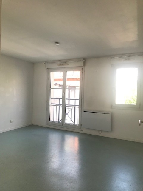 Studio avec parking - LILLE VAUBAN