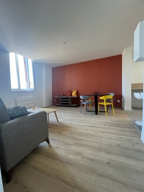 Agence immobilière de 
 JV CONSEIL PATRIMOINE RETRAITE - VEREECKE IMMOBILIER 
