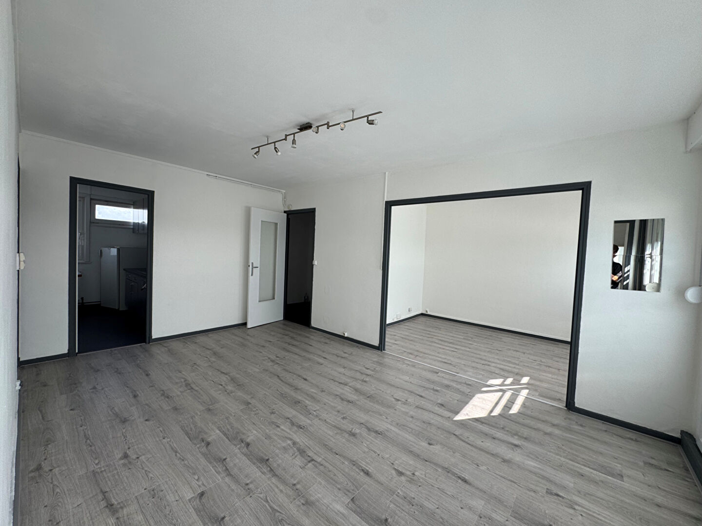 Agence immobilière de 
 JV CONSEIL PATRIMOINE RETRAITE - VEREECKE IMMOBILIER 
