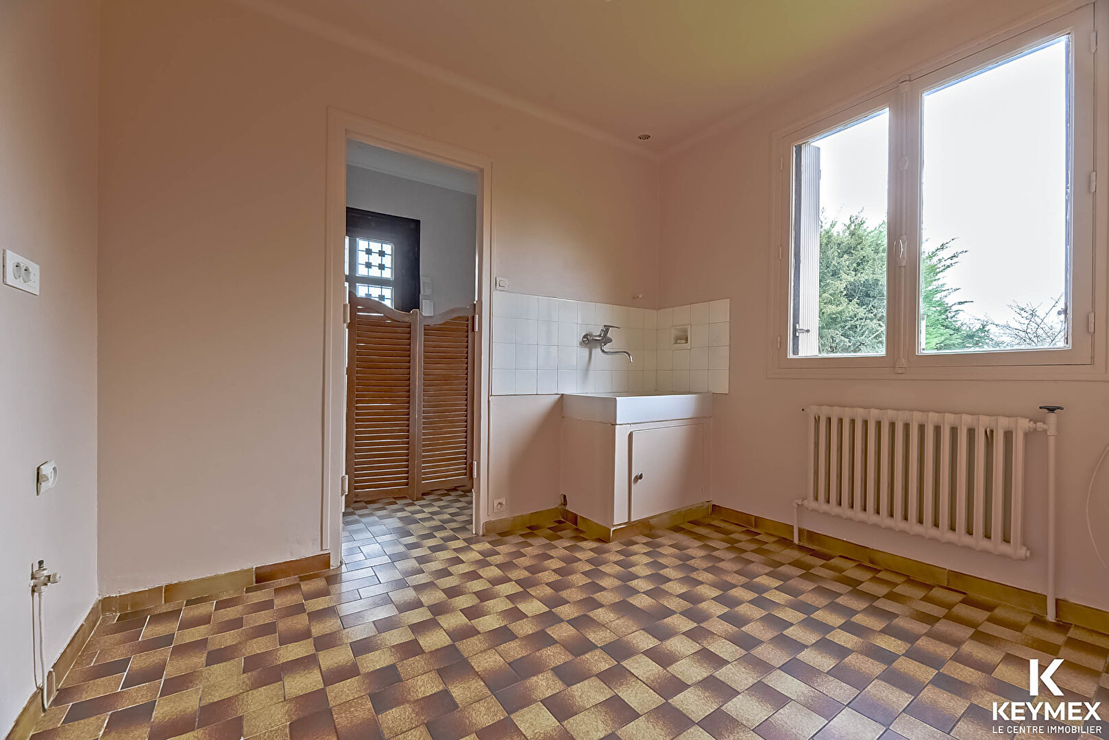 Maison individuelle - 2 chambres (possible 3) - Sous-sol - Jardin