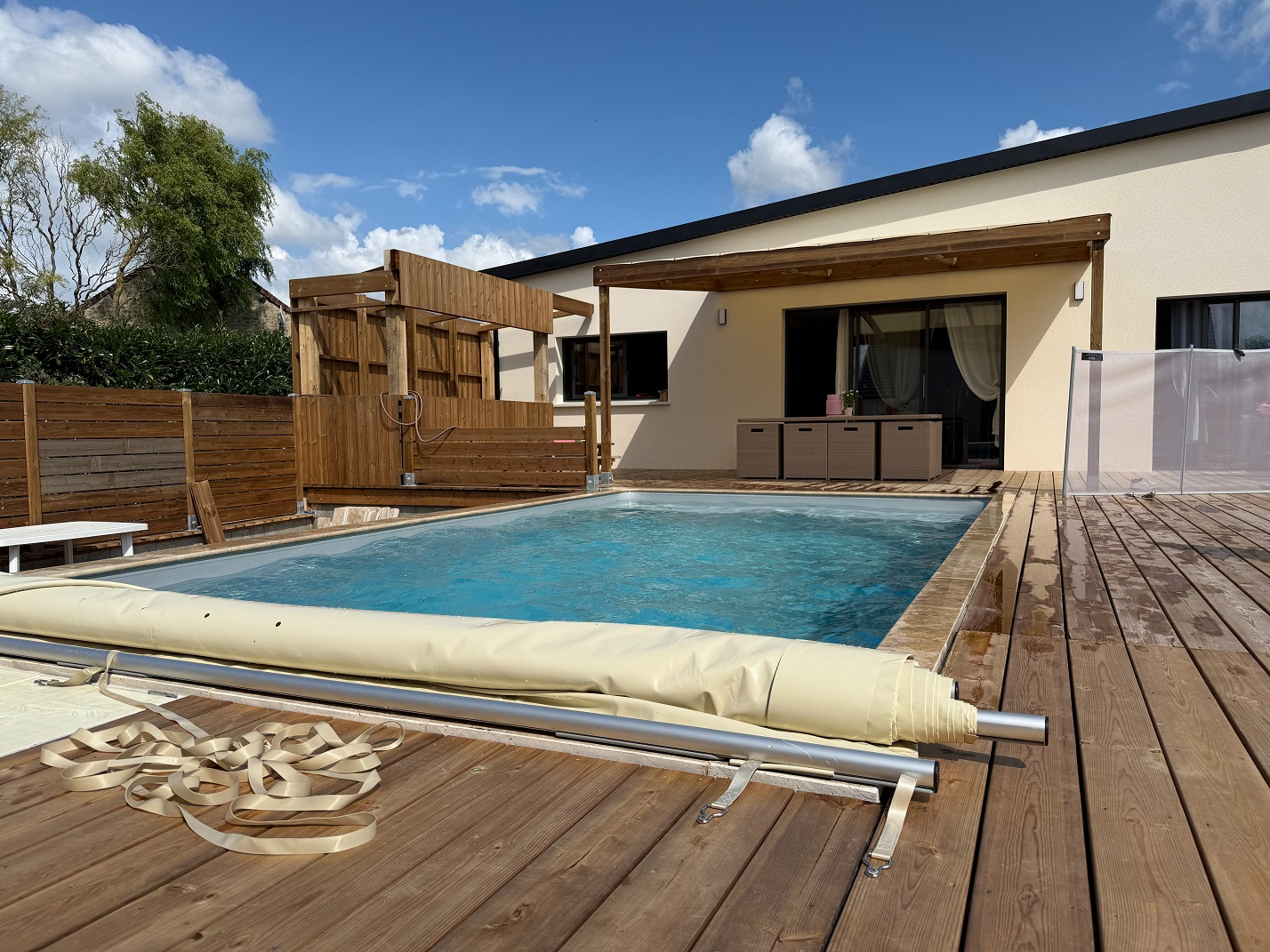 Photo PAVILLON DE TRES BON STANDING  DE PLAIN-PIED AVEC PISCINE A VENDRE 3 MINUTES D'ALENCON image 1/6