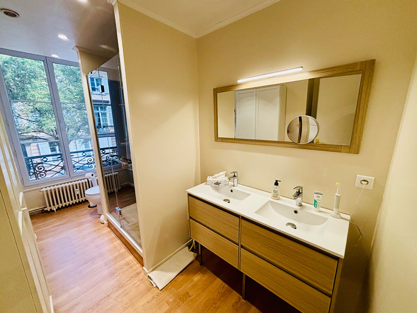 Photo Appartement de prestige  AVEC ASCENSEUR dans un hôtel particulier avec jardin privatif image 5/6