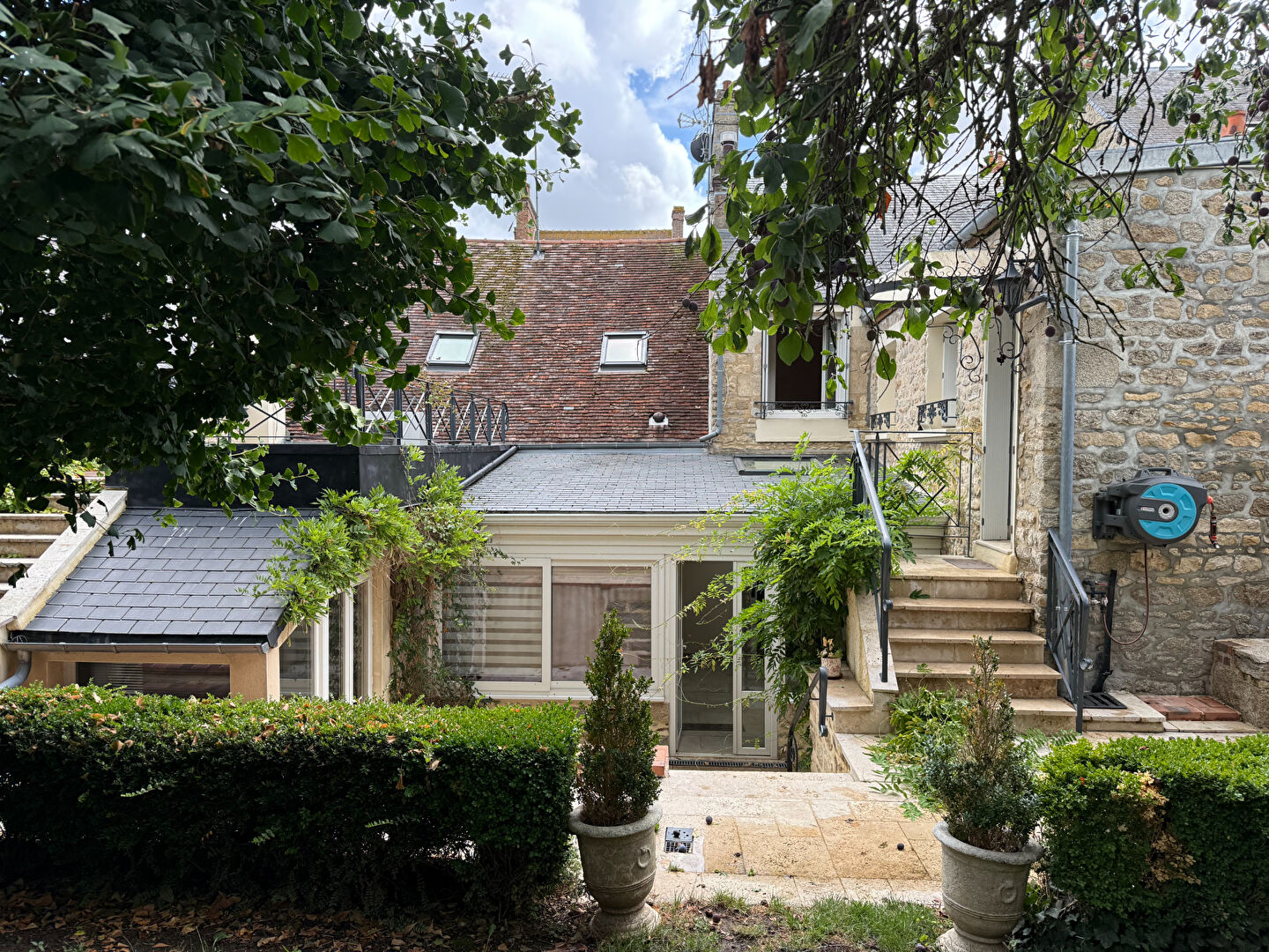 Photo TRES JOLIE MAISON DE CENTRE-VILLE  Alencon 7 pièce(s) 180 m2 image 4/6