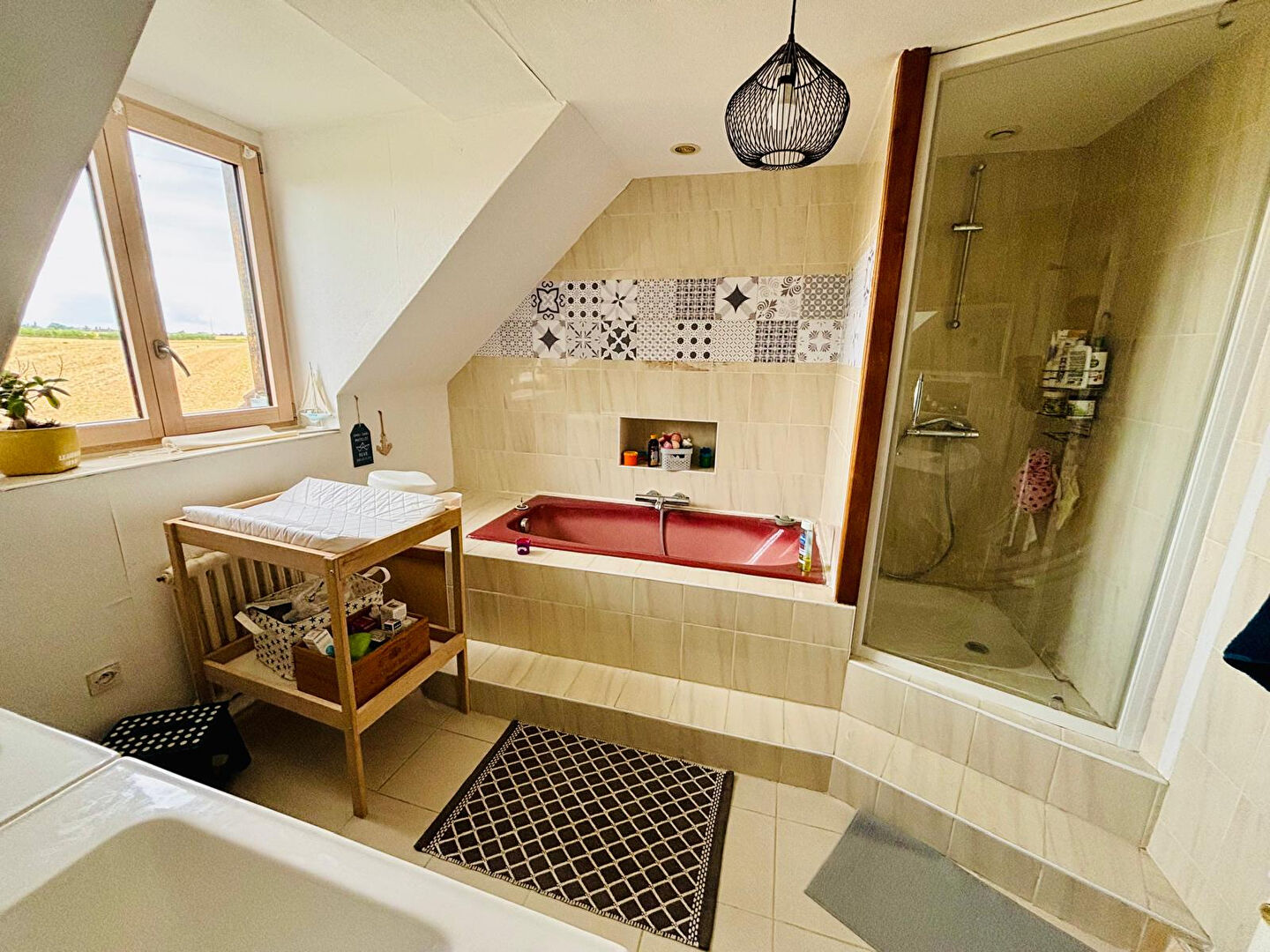 Photo Longère entièrement restaurée avec garages et jardin clos image 5/6