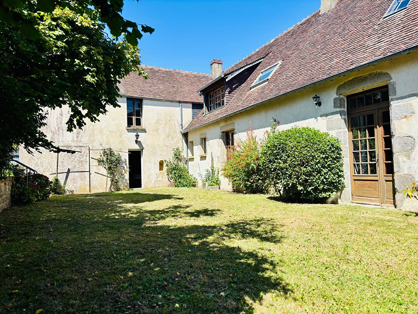 Photo ANCIEN PRESBYTERE  AVEC GRANGE  DÎMIERE- CUA ALENCON image 3/6