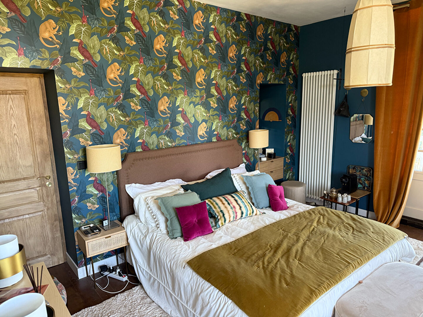 Photo DEMEURE  avec  TENNIS ET BOXES- 6 CHAMBRES - PROCHE DE RADON image 4/6