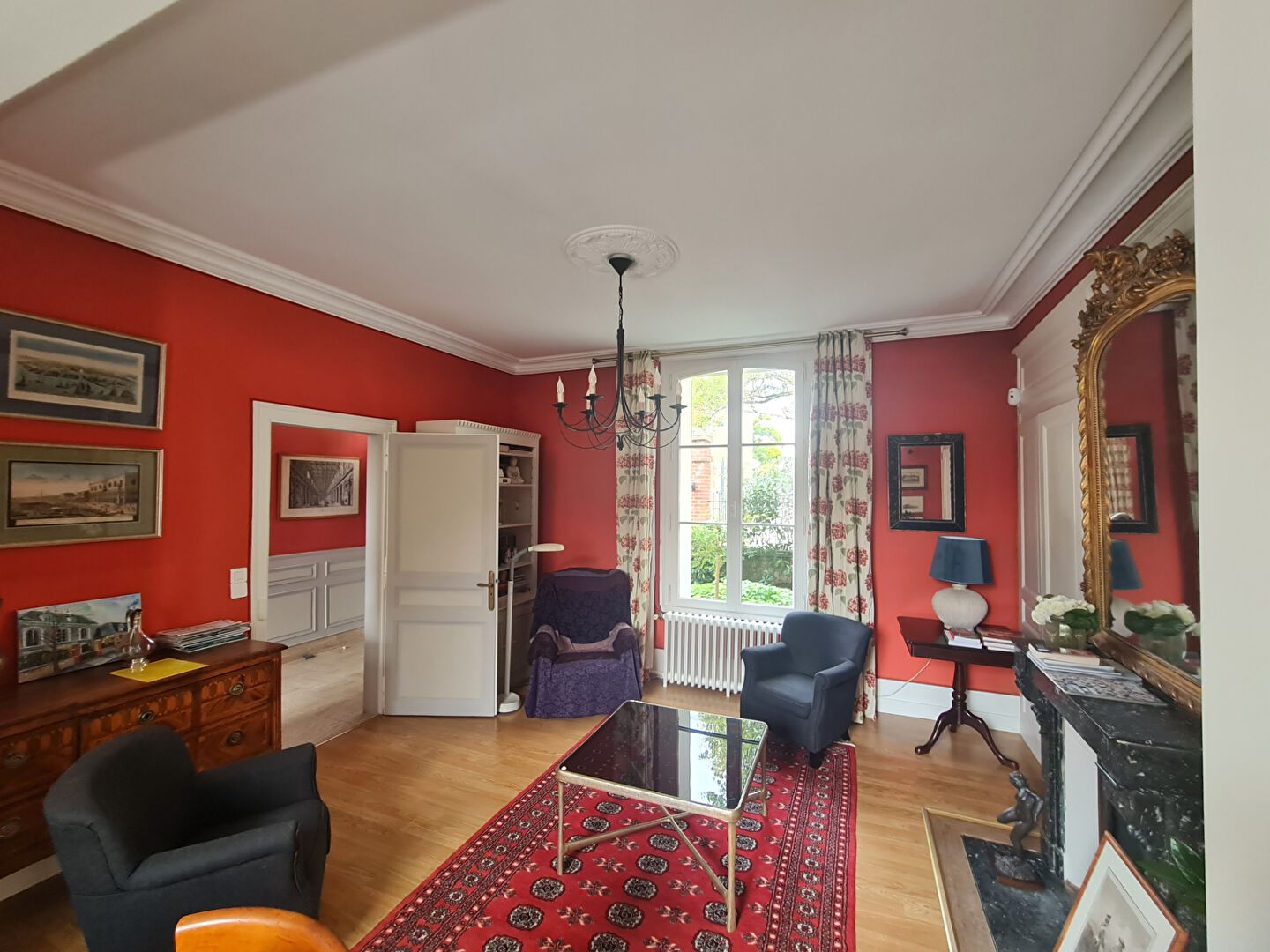 Photo ALENÇON , SECTEUR PRISÉ, ÉLÉGANTE MAISON DE MAÎTRE AVEC PRESTATIONS DE QUALITÉ image 3/6