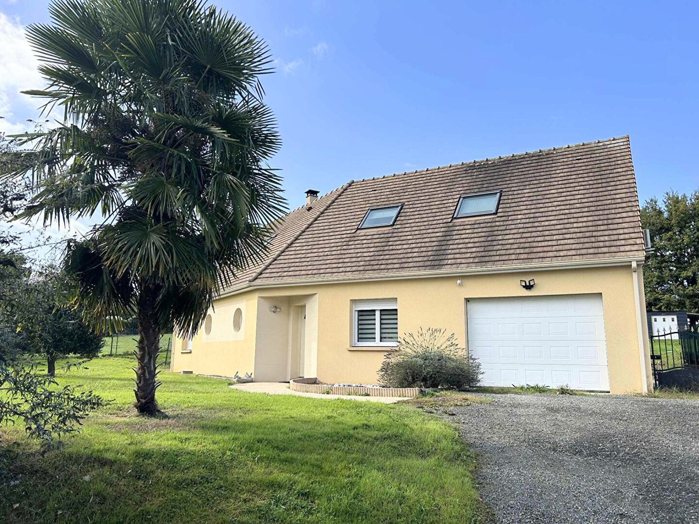 MAISON  CONTEMPORAINE A VENDRE SAINTE JAMME SUR SARTHE 5 CHAMBRES