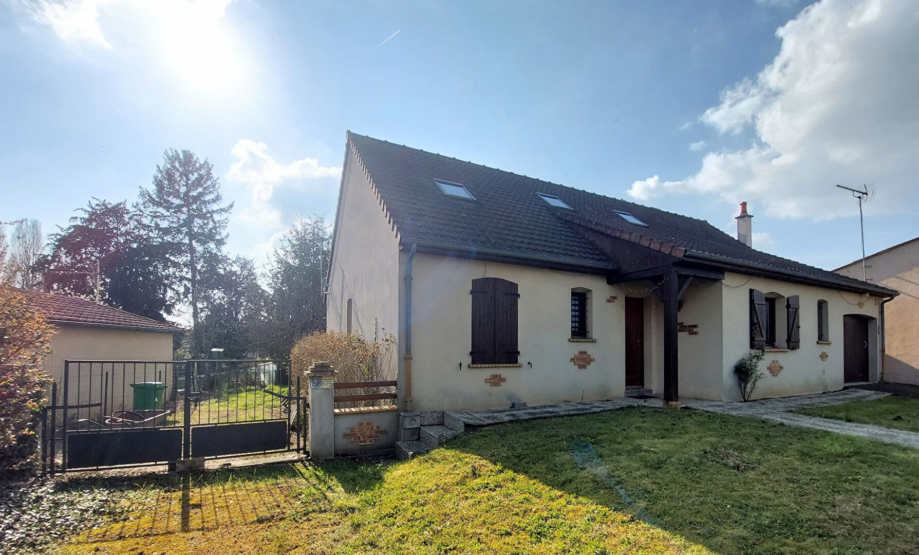 Agence immobilière de KÔTÉ MAISON Saint-Saturnin
