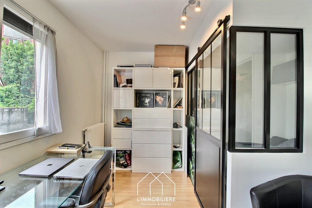 Photo MONTREUIL image 2/6