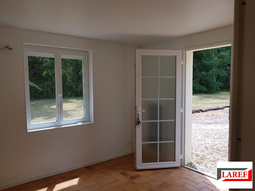 Photo LOCAL PROFESSIONNEL VERNON image 2/4