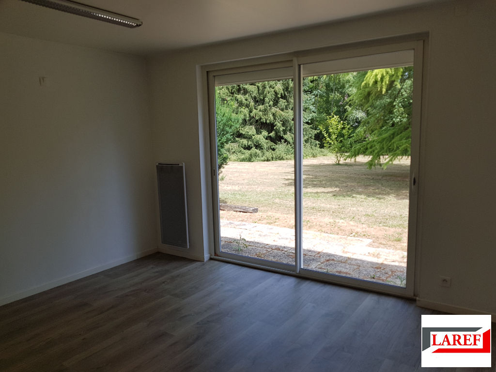 Photo LOCAL PROFESSIONNEL VERNON image 3/4