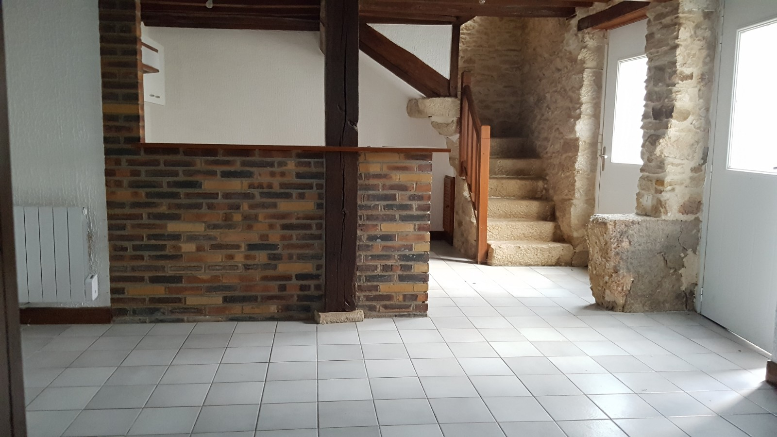 Photo TOUT  PRES DE VETHEUIL image 2/3