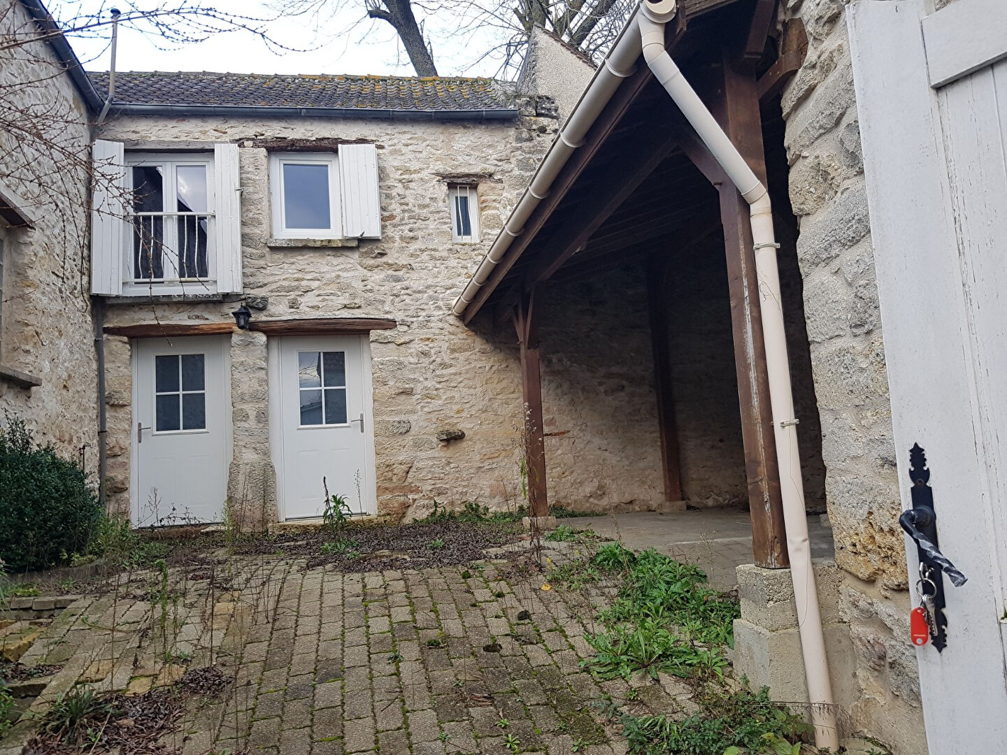 Photo TOUT  PRES DE VETHEUIL image 3/3