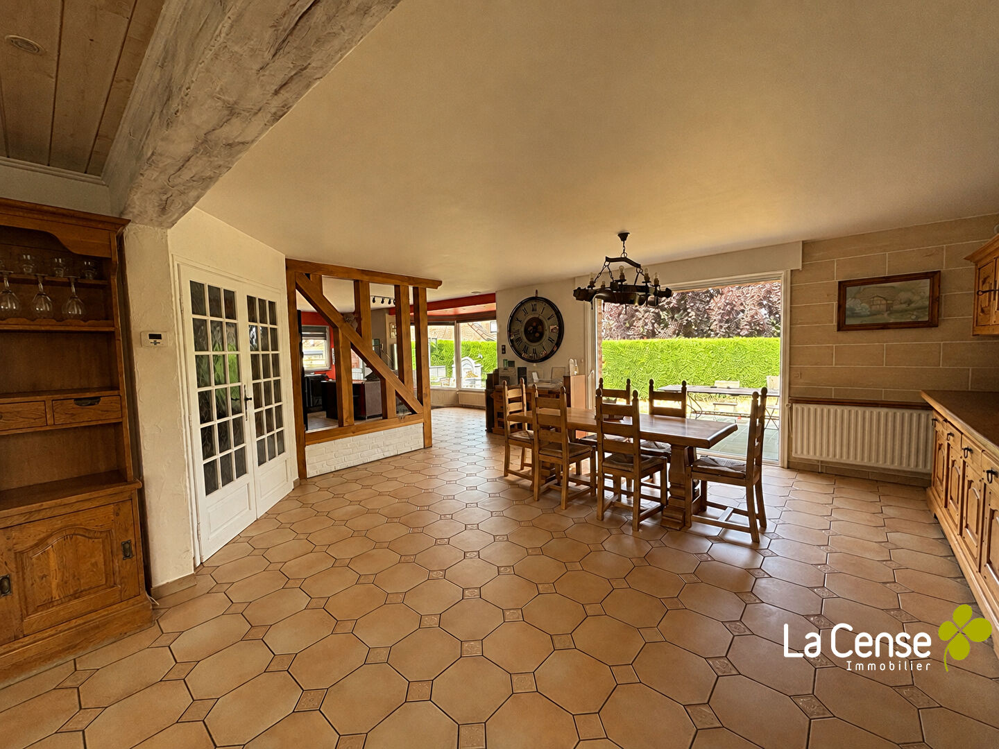 Une Exclusivité La Cense - Individuelle semi plain pied et entièrement excavée sur + de 700m².