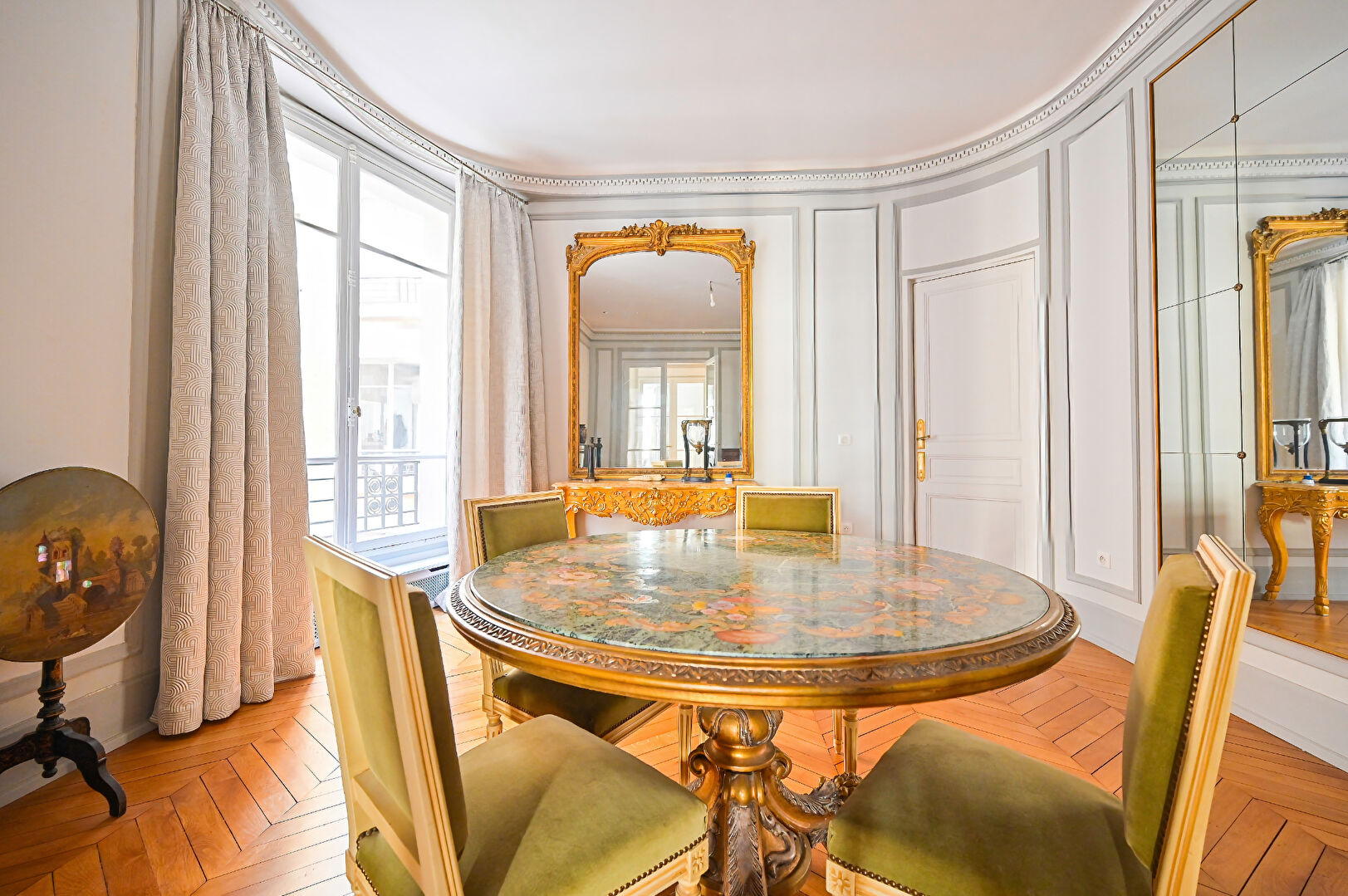 Photo Magnifique 6 pièces 155 m2 Triangle d'or ! image 6/6