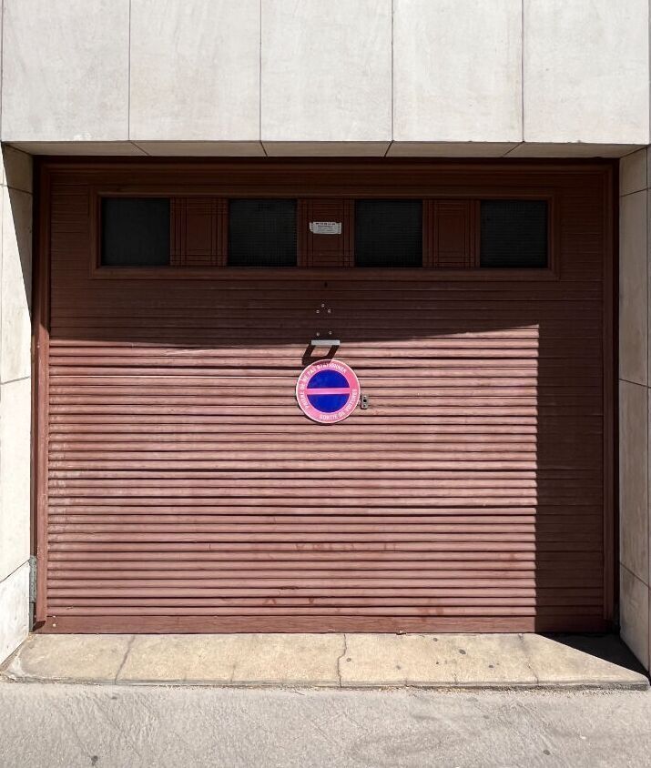 PARKING / BOX PARIS 17M² - 190 000