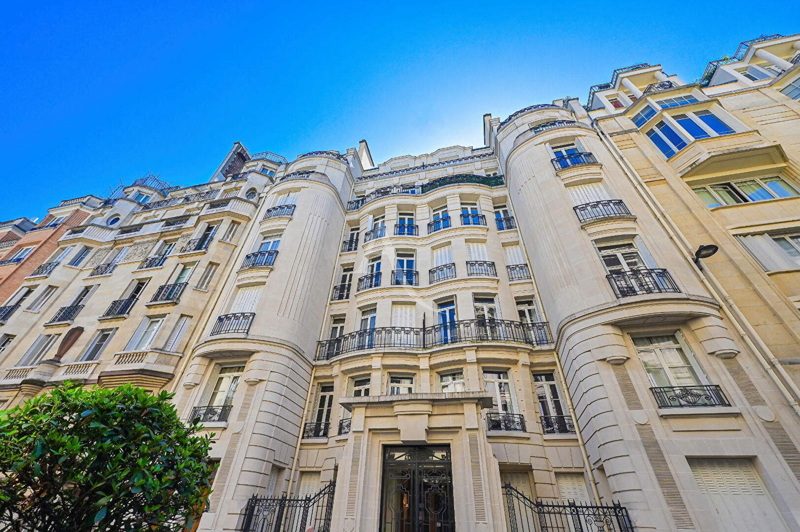 Photo Magnifique 6 pièces 155 m2 Triangle d'or ! image 1/6