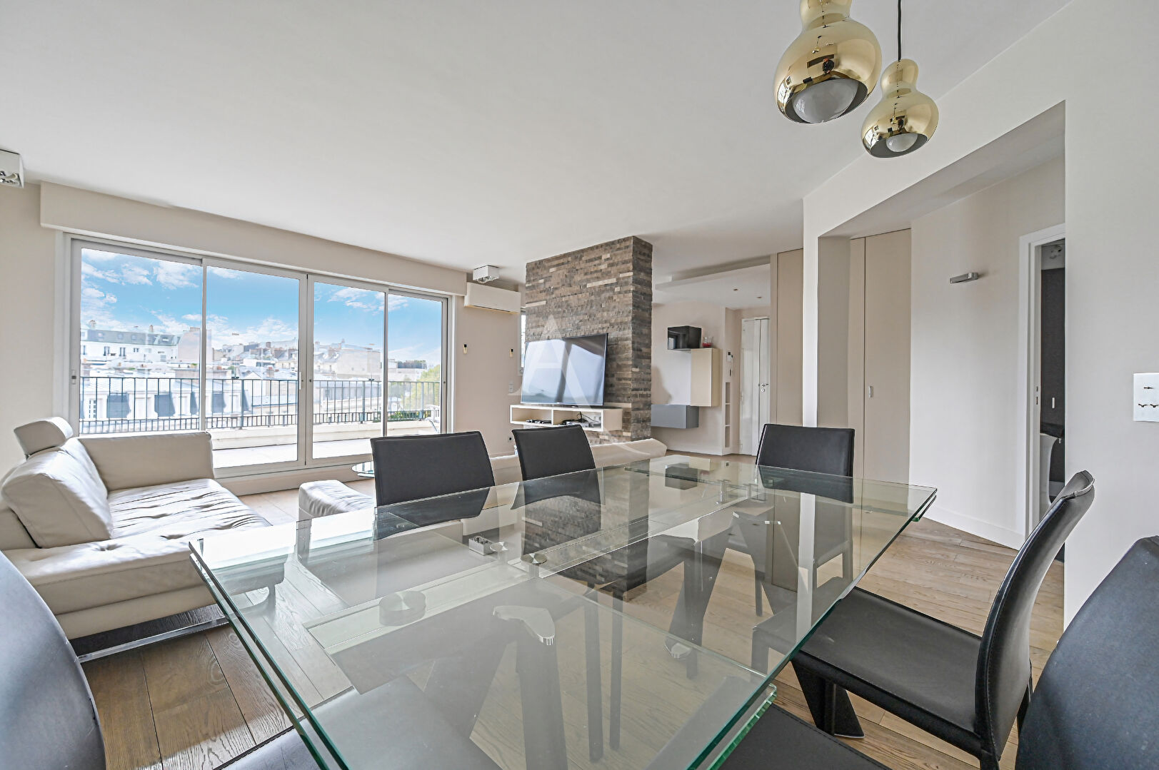 Somptueux Appartement  de 5 pièces - PARIS 16