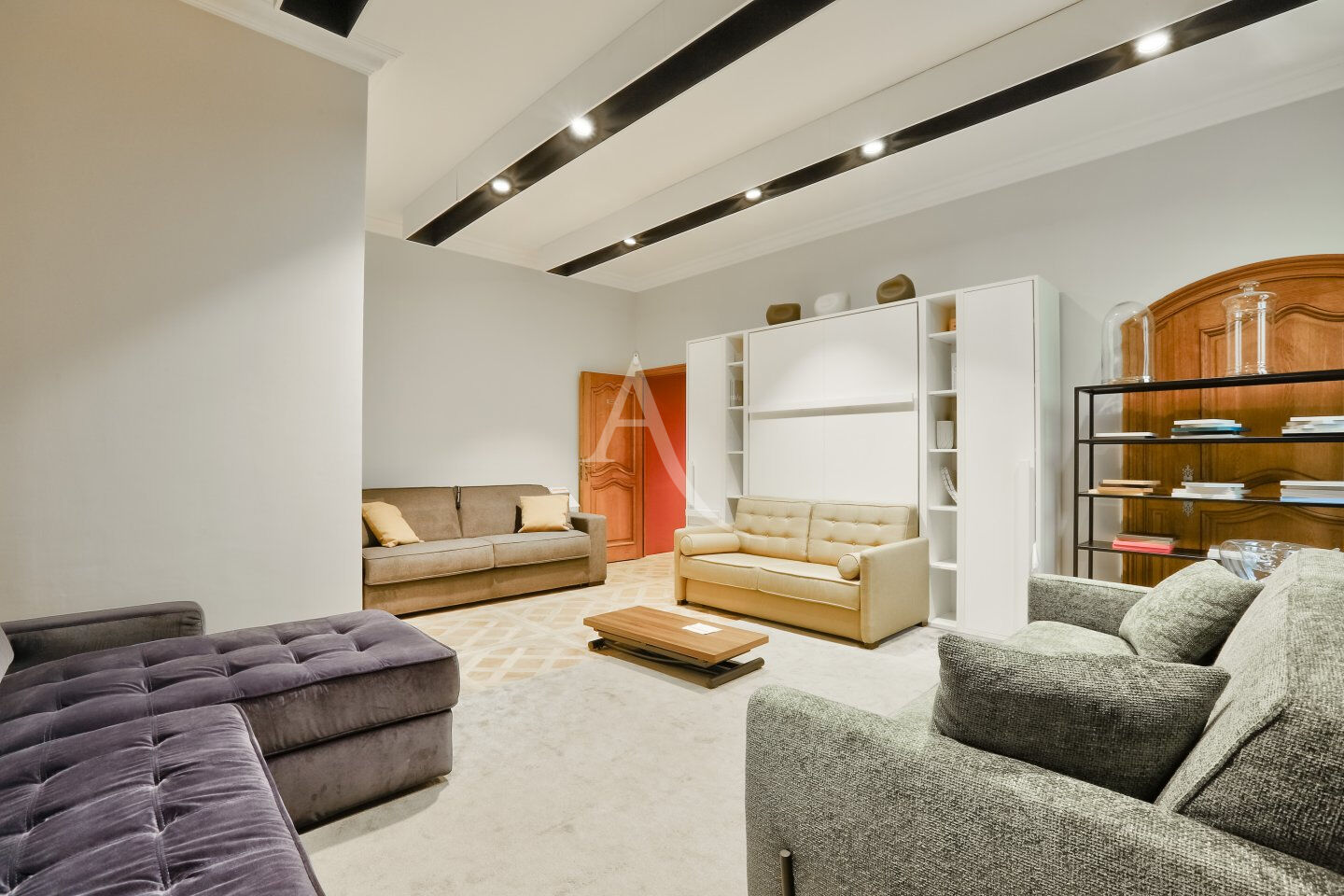 Photo Local commercial de Prestige à deux pas du Triangle d'Or image 6/6