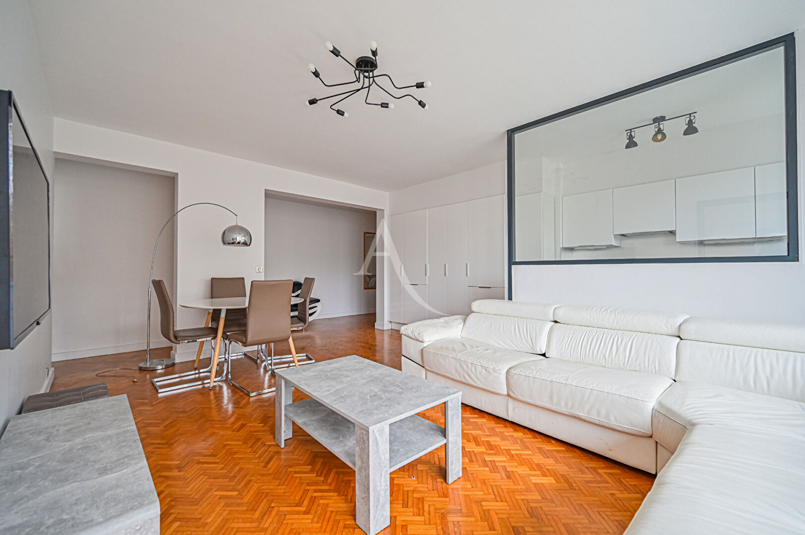 Photo Charmant 4 pièces lumineux proche de la Place Victor Hugo image 2/6