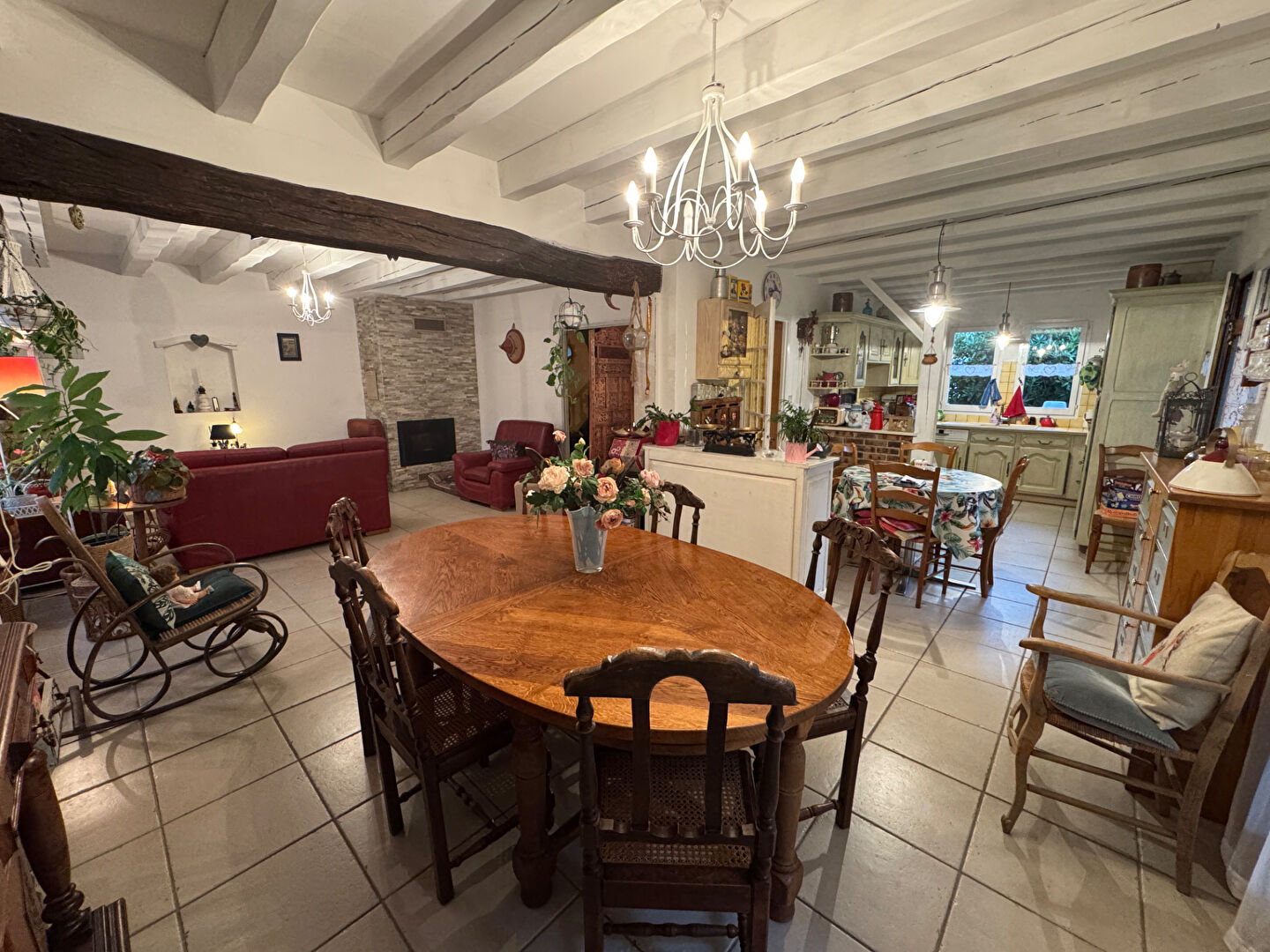 Photo Maison Rahon 7 pièce(s) 145 m2 image 4/6