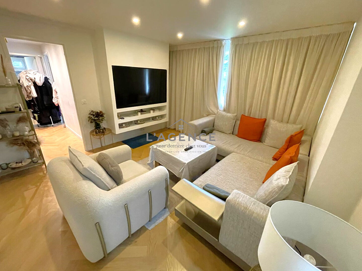 Agence immobilière de L'agence juste derrière chez vous Eaubonne