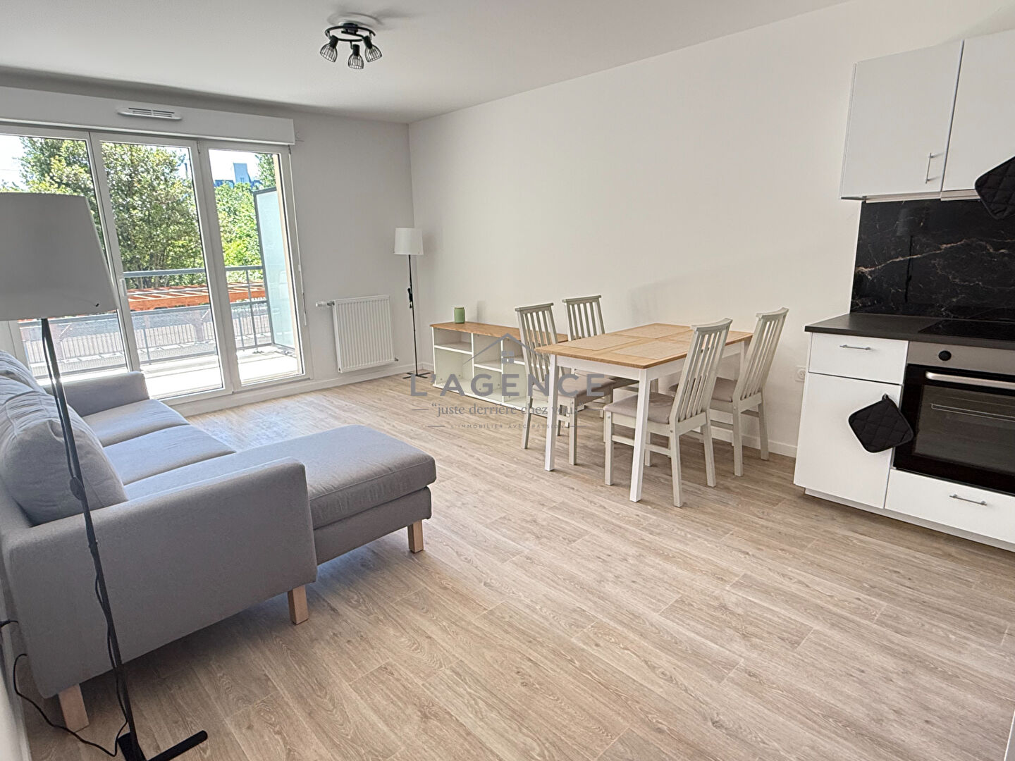 Agence immobilière de L'agence juste derrière chez vous Eaubonne