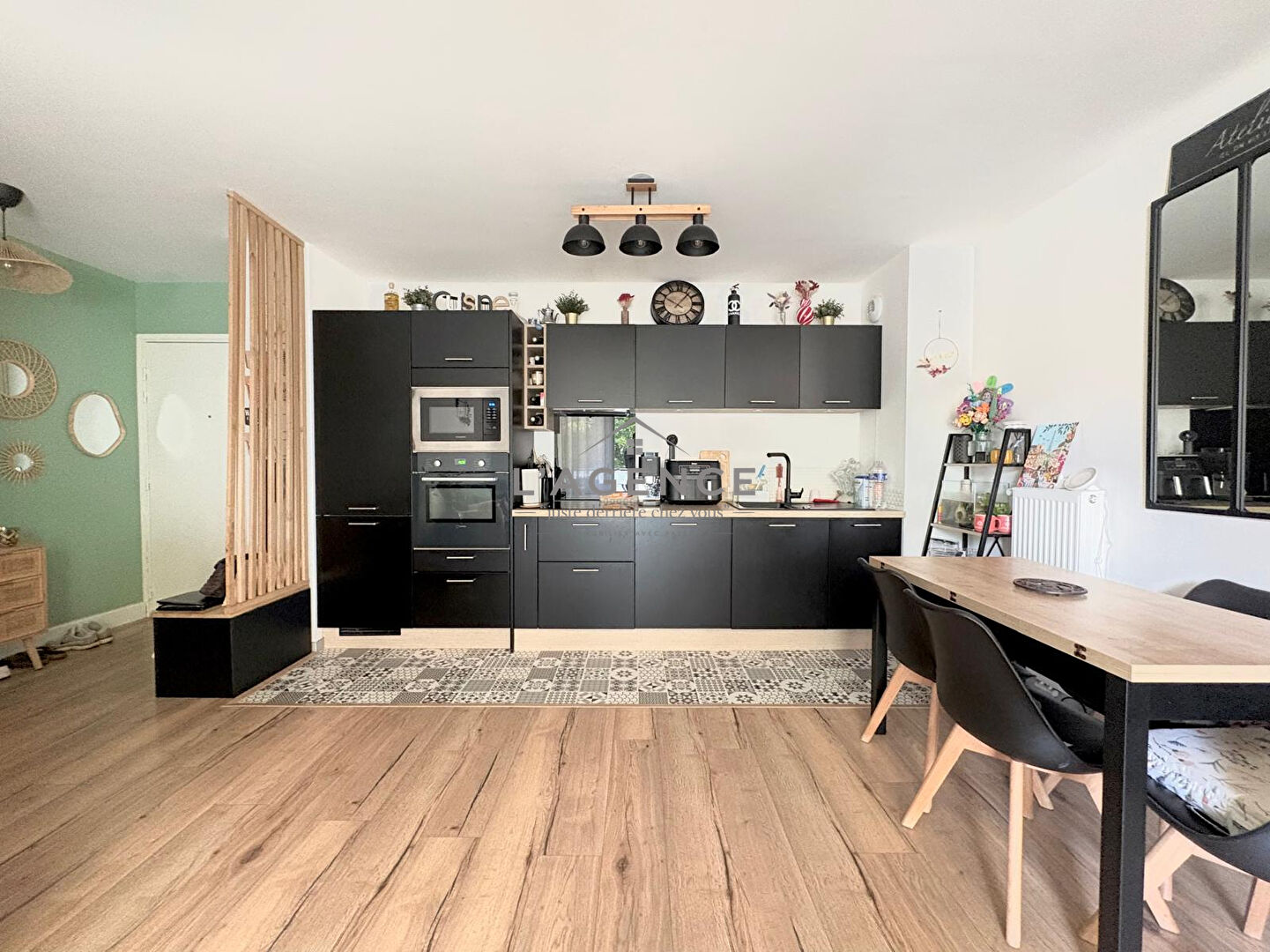 Agence immobilière de L'agence juste derrière chez vous Eaubonne