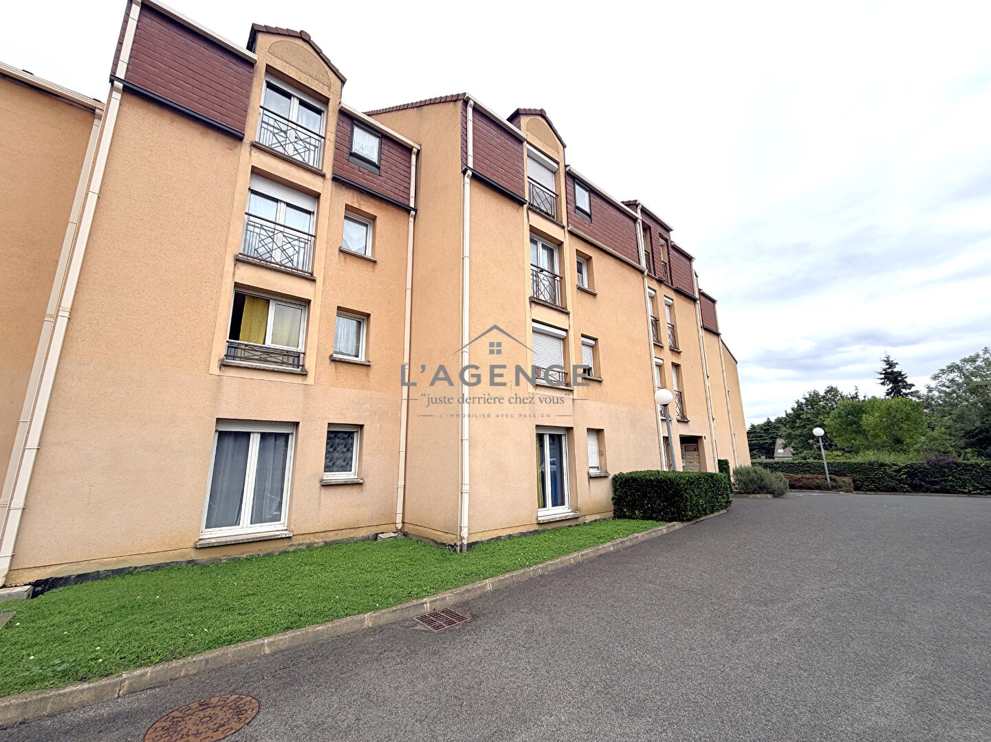 Agence immobilière de L'agence juste derrière chez vous Eaubonne