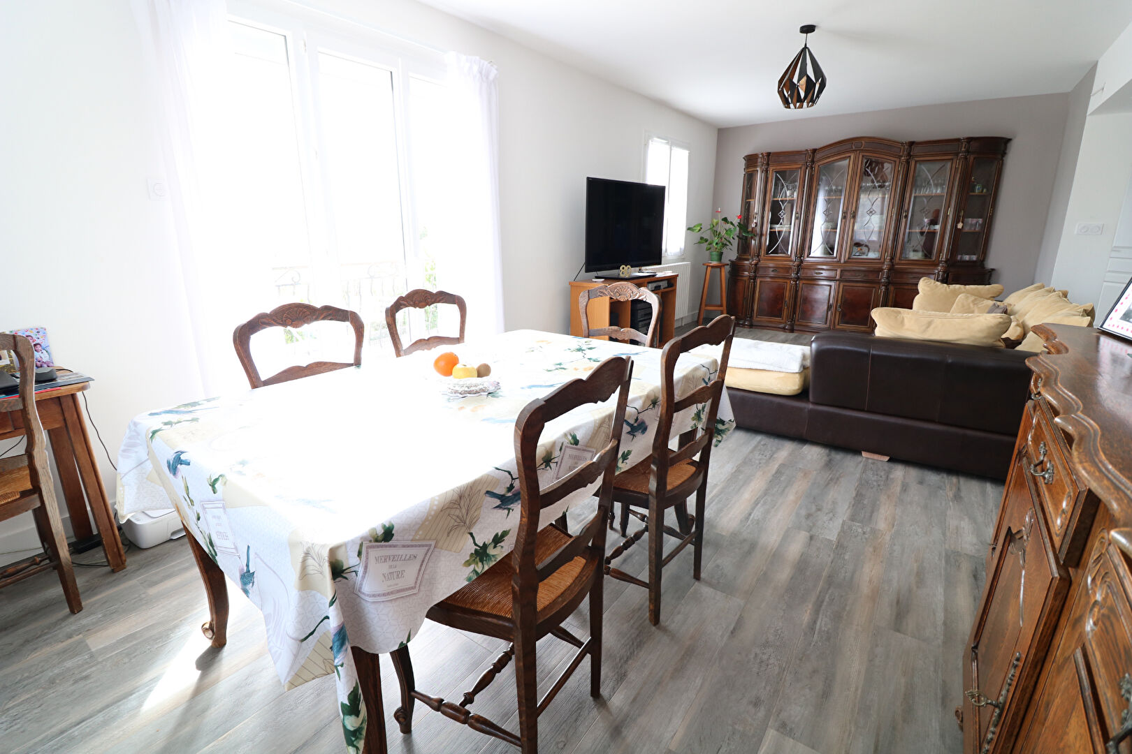 Photo Maison Orbeil 19 pièce(s) 160.92 m2 image 4/6