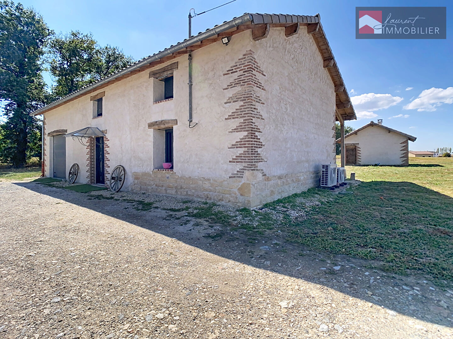 Longère de caractère - 5 chambres 01190 SAINT-ETIENNE-SUR-REYSSOUZE