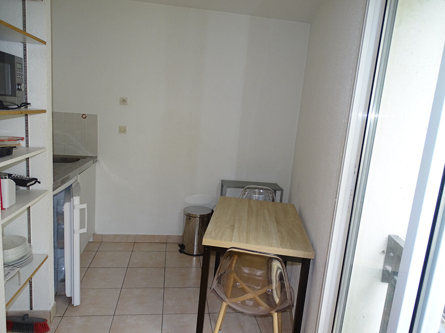 Photo A VENDRE STUDIO  CENTRE VILLE image 2/4