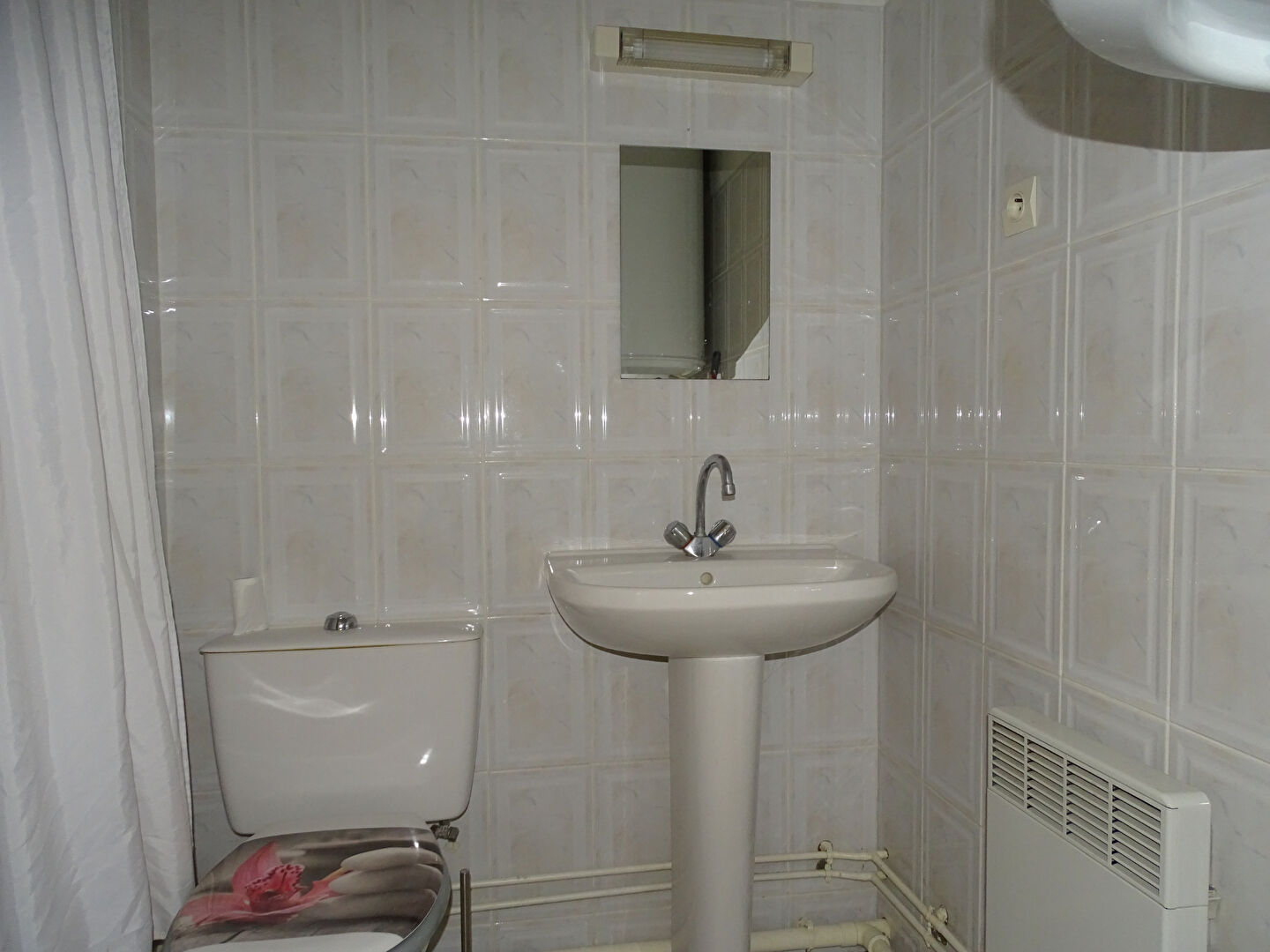 Photo A VENDRE STUDIO  CENTRE VILLE image 4/4