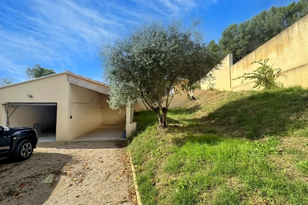 Photo Maison  3 pièce(s) 65 m2 image 2/6