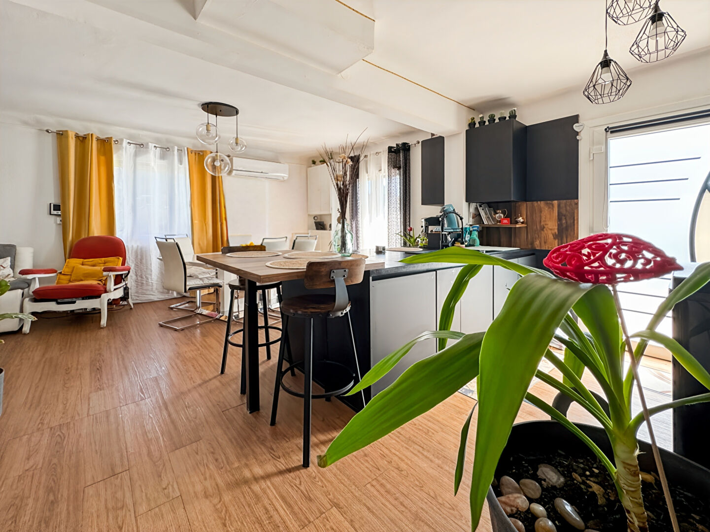 Photo Maison Bedarrides 6 pièce(s) 130 m2 image 3/6