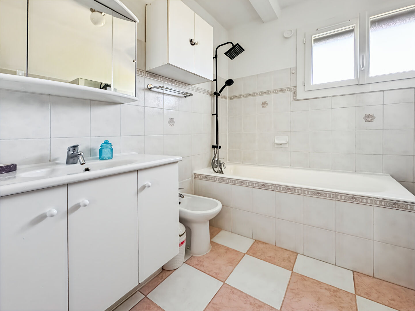 Photo Maison Bedarrides 6 pièce(s) 130 m2 image 6/6