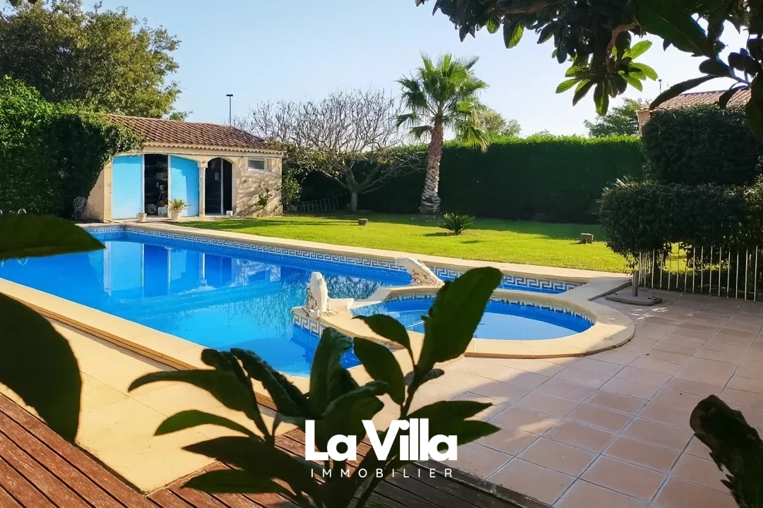 Maison Sorgues 5 pièce(s) 267 m2