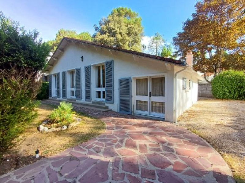 Saint Brevin L'Océan, proche plage et commerces, maison de plain-pied de 98 m²