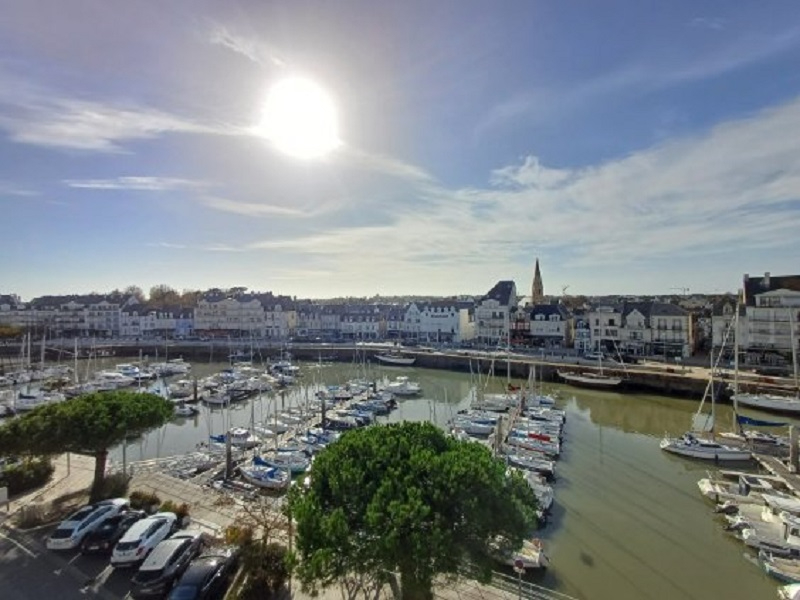 La Baule, face au port du Pouliguen, spacieux 5 pièces de 93.62 m² avec cave et  place de parking en sous-sol