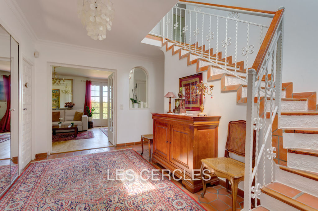 Agence les Cercles - Le Vésinet -
Maison 9 pièces de 250 m2