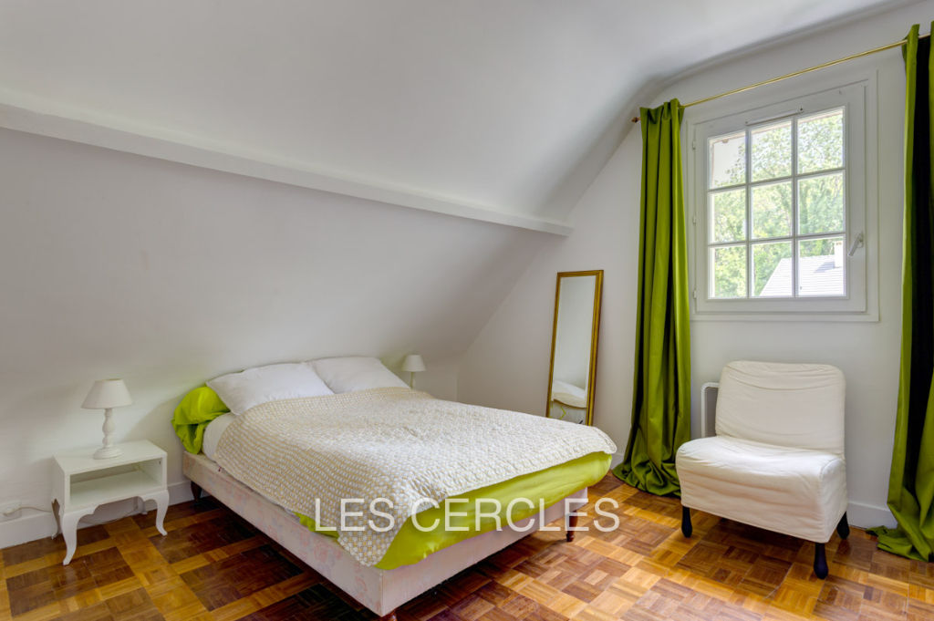 Agence les Cercles - Le Vésinet -
Maison 9 pièces de 250 m2