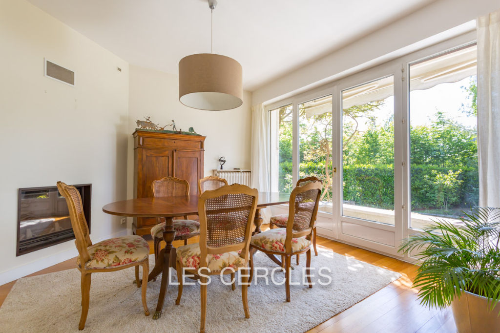 Agence les Cercles - Le Vésinet -
Maison 8 pièces de 200 m²