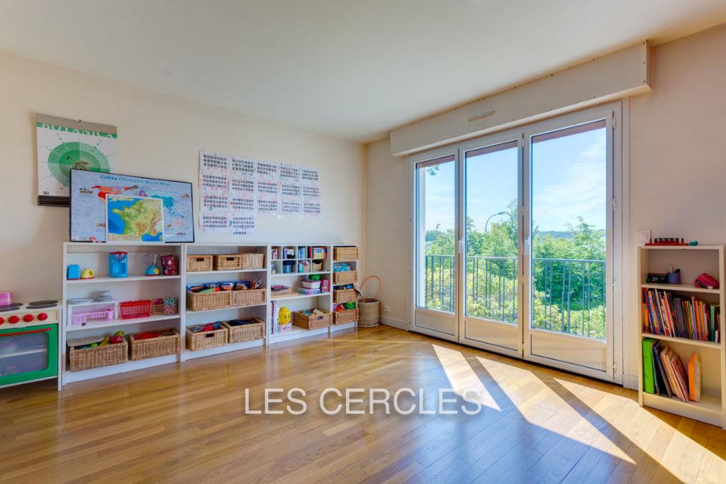 Agence les Cercles - Le Vésinet - 
Maison 8 pièces de 200 m²
