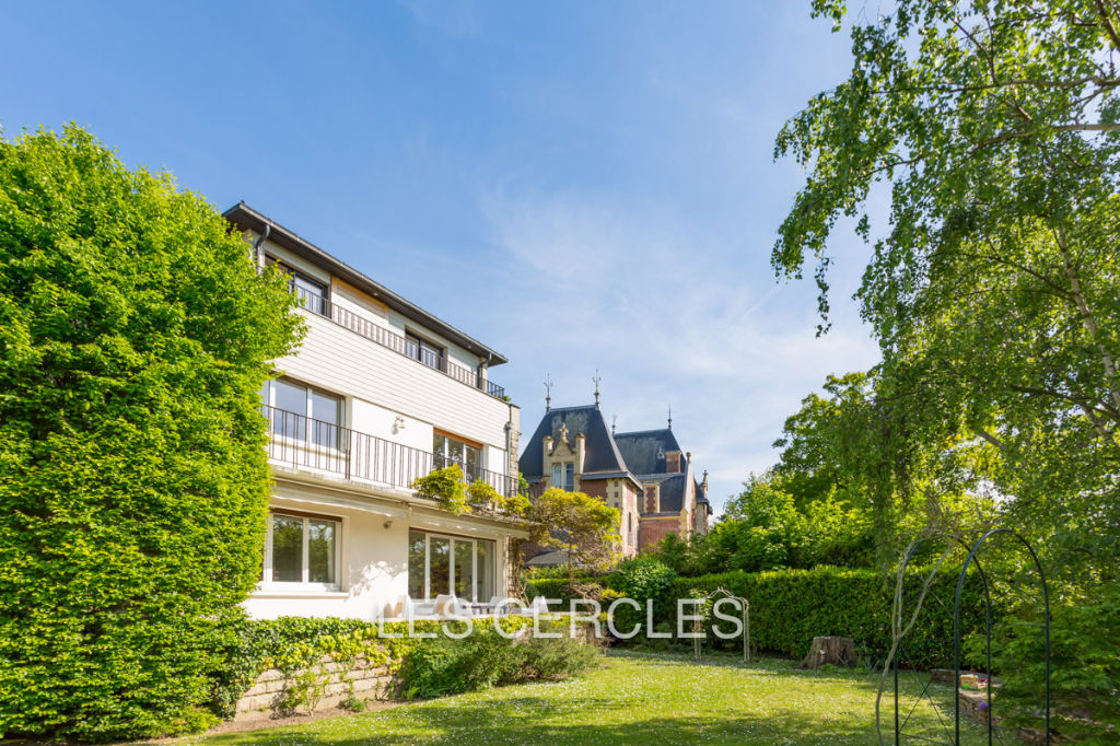 Agence les Cercles - Le Vésinet -
Maison 8 pièces de 200 m²