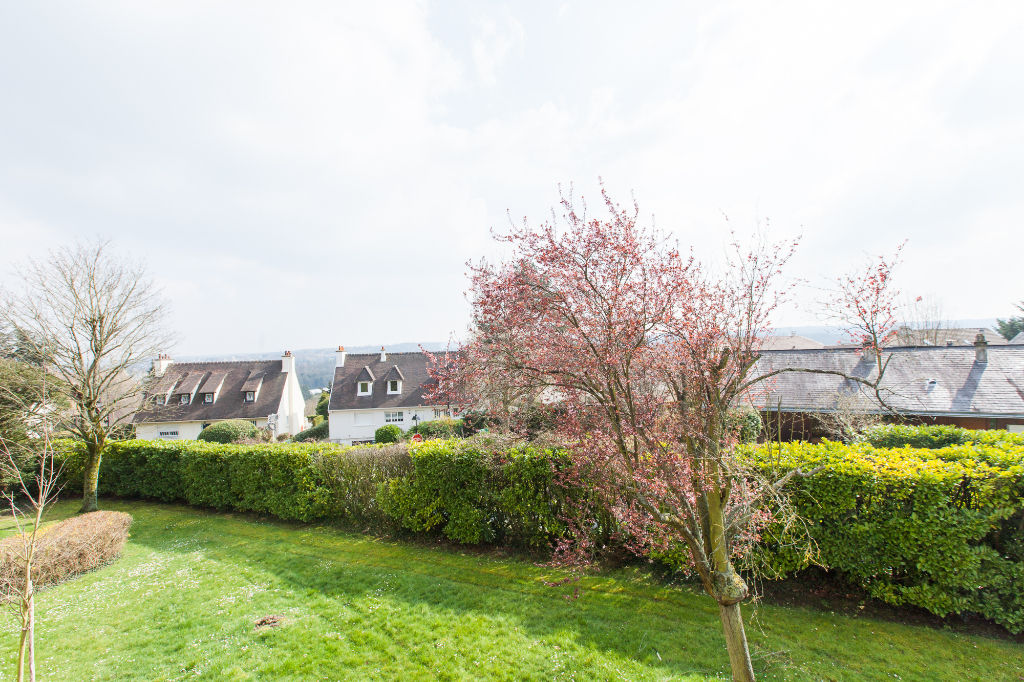 Agence les Cercles - Le Vésinet -
Appartement 4 pièces de 87 m²