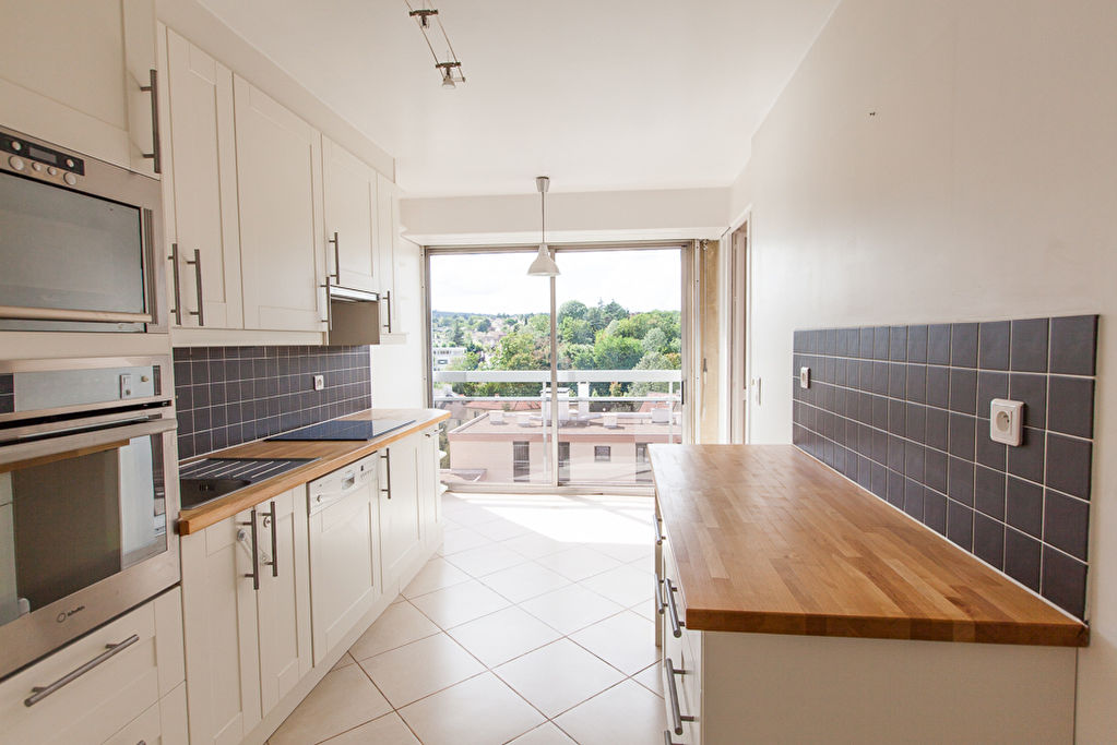 Agence les Cercles - Le Vésinet -
Appartement 5 pièces de 96 m²